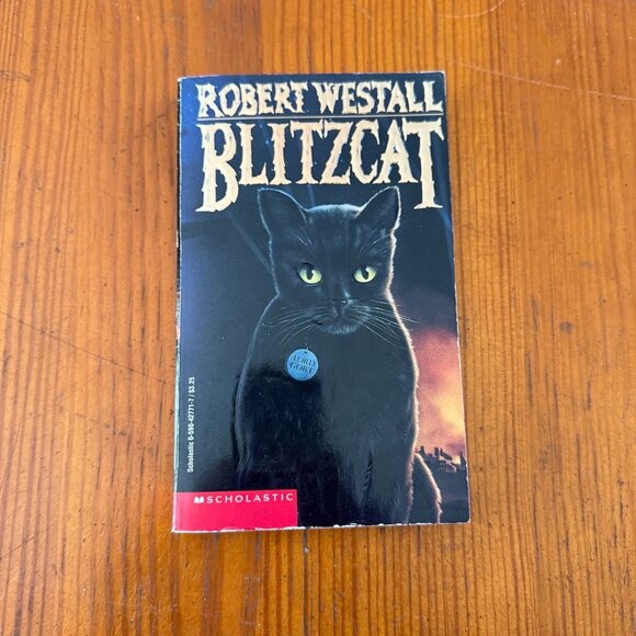 Halloween 2025 Themed YA Stories Lot of 8 ~ Be There & Be Scared! - Picture 4 of 8